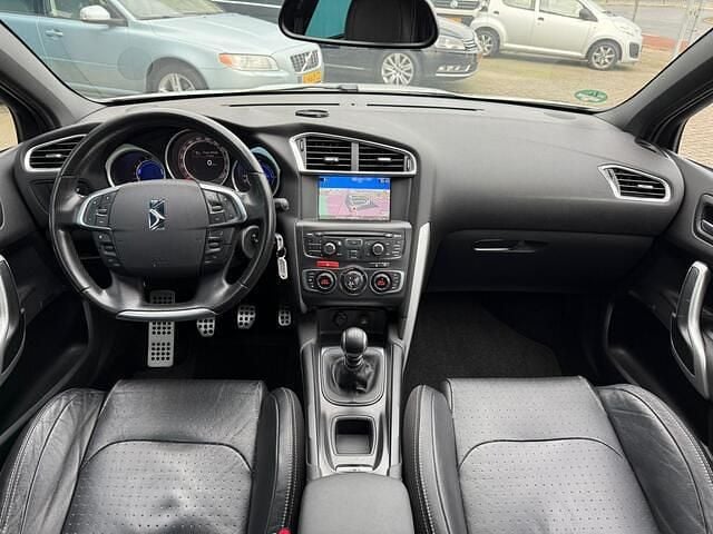 Occasion Citroën DS4 Sport Chic 200 PK (147 kW) 2012 Wit (metallic) Hatchback