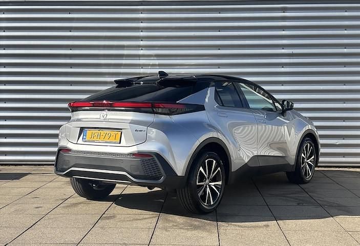 Occasion Toyota C-HR Business Edition 98 PK (72 kW) 2025 Grijs SUV