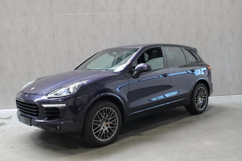 Paars Gebruikt 2017 Porsche Cayenne SUV | € 21.500 - Afbeelding 1/4