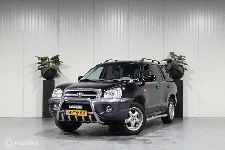 Zwart Occasion 2006 Hyundai Santa Fe SUV | € 3.499 (Eerlijke prijs) - Afbeelding 1/4