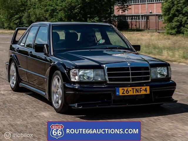 Zwart Gebruikt 1986 Mercedes 190 | € 59.500 - Afbeelding 1/4