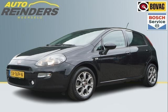 Zwart, metallic lak Gebruikt 2018 Fiat Punto Hatchback | € 8.950 (Eerlijke prijs) - Afbeelding 1/4
