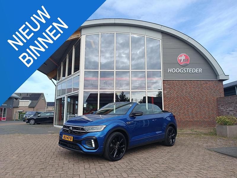 Blauw Occasion 2022 VW T-Roc Cabriolet Style Cabriolet | € 35.950 (Iets duurder) - Afbeelding 1/4