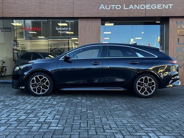 Zwart Occasion 2022 Kia ProCeed GT-Line Stationwagen | € 21.950 (Eerlijke prijs) - Afbeelding 1/4