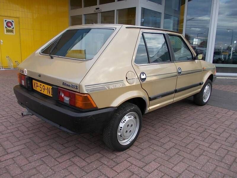 Beige Gebruikt 1984 Fiat Ritmo S Hatchback | € 7.950 - Afbeelding 1/4