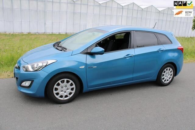 Blauw, metallic lak Gebruikt 2012 Hyundai i30 Stationwagen | € 7.750 (Eerlijke prijs) - Afbeelding 1/4