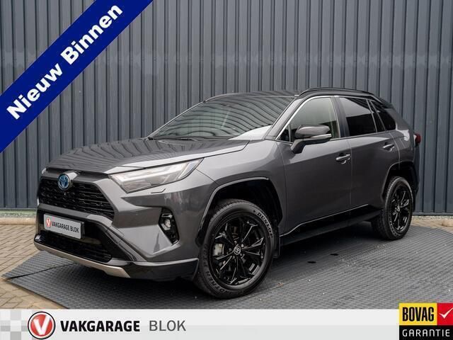 Grijs Gebruikt 2023 Toyota RAV4 Style SUV | € 43.950 (Eerlijke prijs) - Afbeelding 1/4