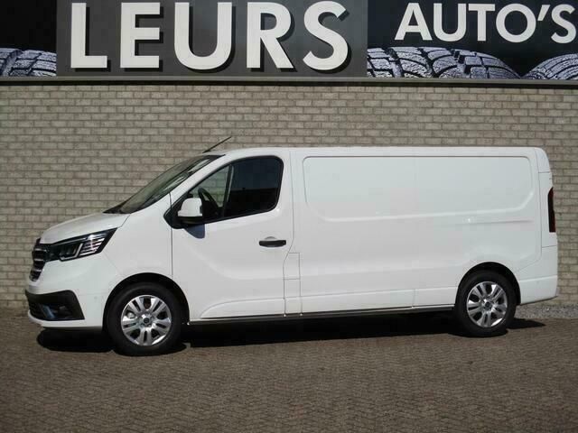 Wit Gebruikt 2022 Renault Trafic Van | € 31.500 - Afbeelding 1/4