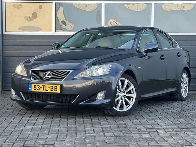 Grijs Occasion 2006 Lexus IS250 Executive Line Sedan | € 6.245 - Afbeelding 1/4