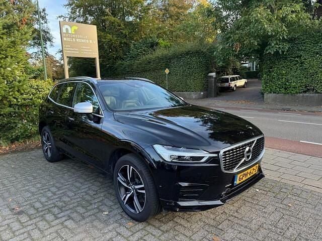 Zwart Occasion 2019 Volvo XC60 R-Design SUV | € 34.995 (Eerlijke prijs) - Afbeelding 1/4