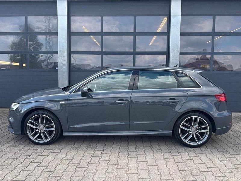Occasion Audi A3 Sportback S-Line 150 PK (110 kW) 2019 Grijs Hatchback