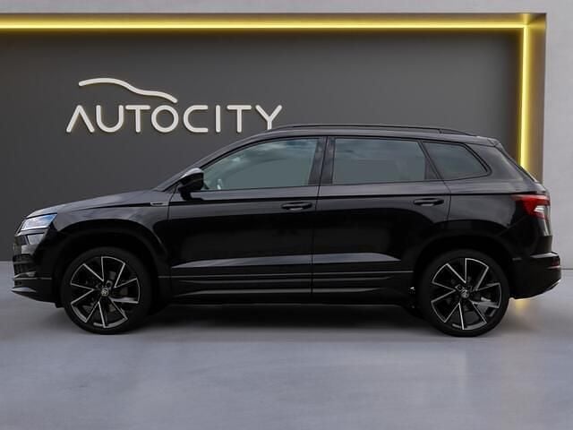 Occasion Skoda Karoq SportLine 150 PK (110 kW) 2021 Zwart (metallic) SUV