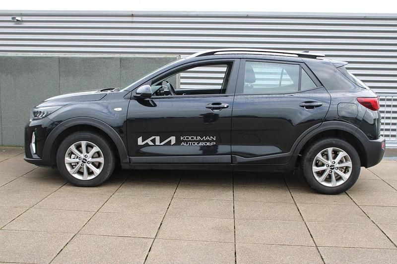 Occasion Kia Stonic 101 PK (74 kW) 2024 Zwart SUV