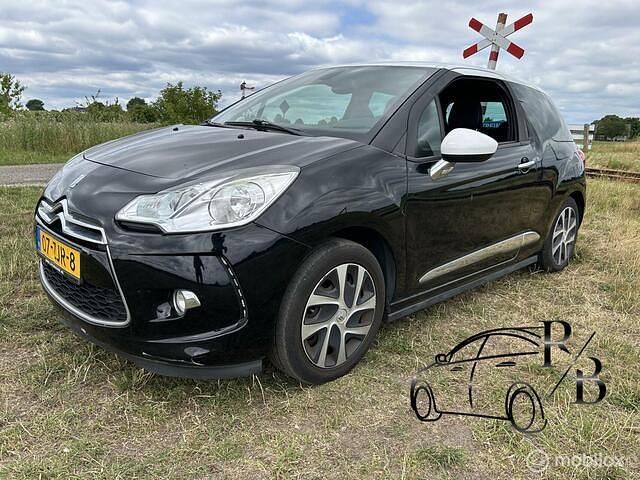 Zwart Gebruikt 2012 Citroën DS3 Chic Hatchback | € 2.499 (Super prijs) - Afbeelding 1/4