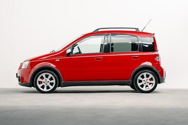 Rood Gebruikt 2009 Fiat Panda Sport Hatchback | € 11.950 - Afbeelding 1/4