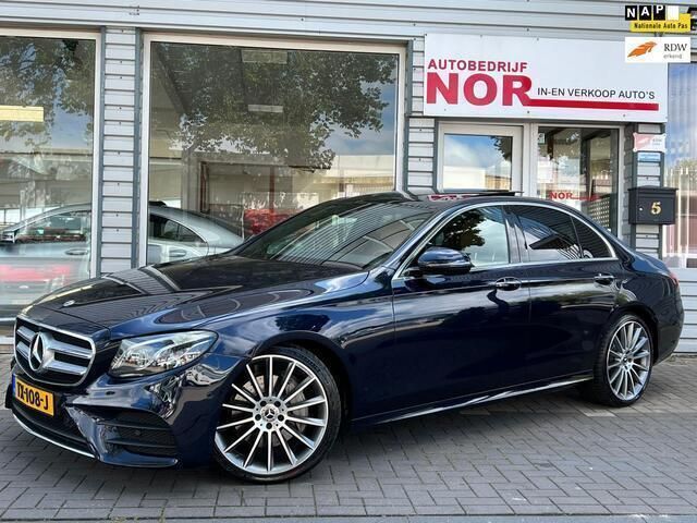Blauw Gebruikt 2018 Mercedes E220 Premium Plus Sedan | € 36.900 - Afbeelding 1/4