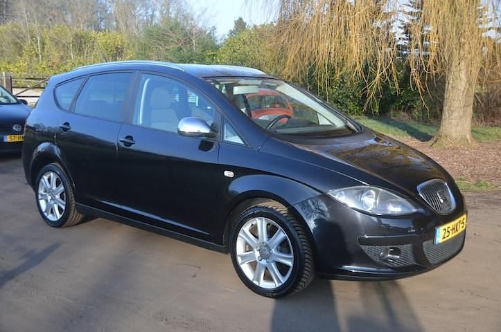 Occasion Seat Altea XL Stylance 102 PK (75 kW) 2009 Zwart (metallic) MPV