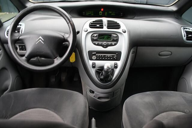 Occasion Citroën Xsara Picasso Attraction 95 PK (69 kW) 2005 Grijs MPV