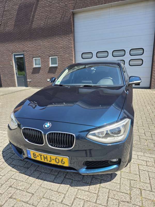 Blauw Gebruikt 2014 BMW 116 Executive Hatchback | € 11.000 (Eerlijke prijs) - Afbeelding 1/4