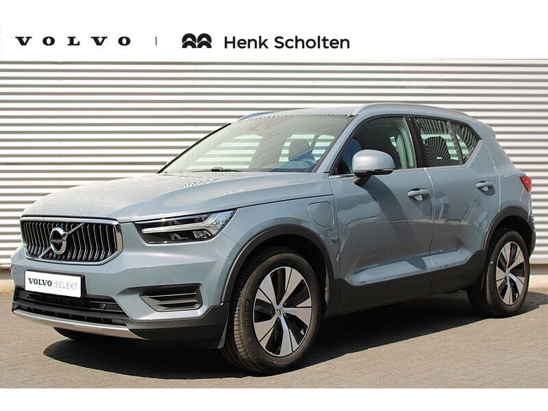 Grijs Gebruikt 2021 Volvo XC40 Inscription SUV | € 31.950 (Eerlijke prijs) - Afbeelding 1/4