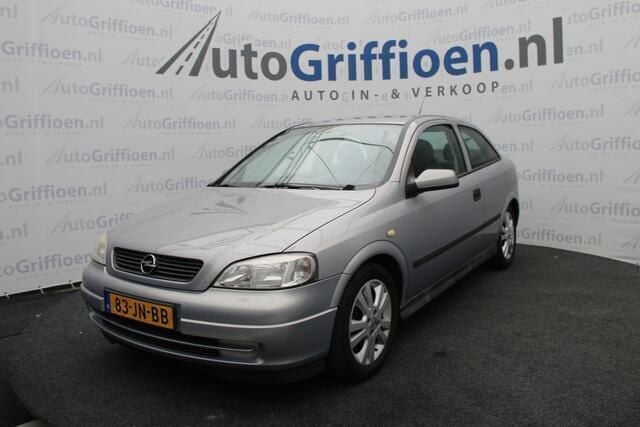 Grijs Gebruikt 2002 Opel Astra Edition Hatchback | € 1.290 (Eerlijke prijs) - Afbeelding 1/4
