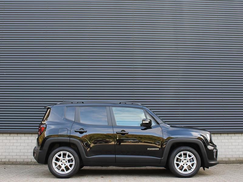 Occasion Jeep Renegade Altitude 131 PK (96 kW) 2024 Zwart SUV