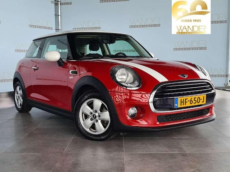 Rood Gebruikt 2015 Mini Cooper Business Hatchback | € 9.900 (Super prijs) - Afbeelding 1/4