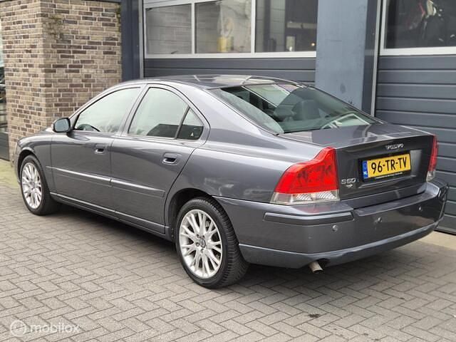 Occasion Volvo S60 Kinetic 140 PK (102 kW) 2007 Grijs Sedan