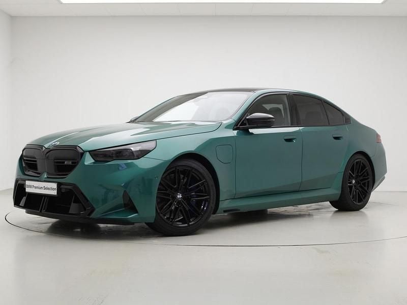 Groen Gebruikt 2024 BMW M5 Comfort Edition Sedan | € 119.895 - Afbeelding 1/3