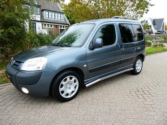 Grijs Gebruikt 2007 Peugeot Partner MPV | € 3.495 (Eerlijke prijs) - Afbeelding 1/4
