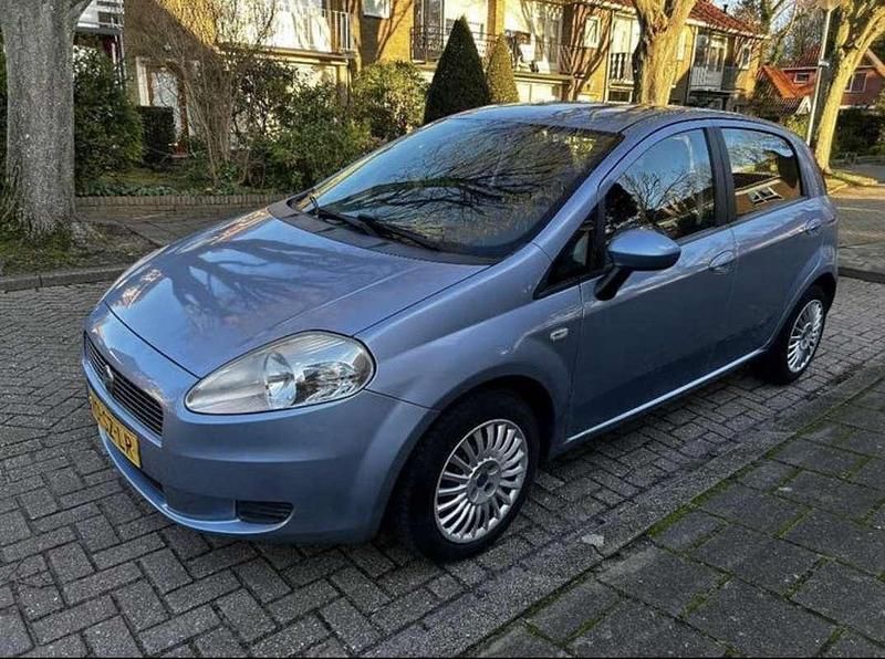 Gebruikt 2006 Fiat Grande Punto Active Hatchback | € 1.500 (Iets duurder) - Afbeelding 1/4
