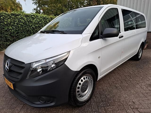 Wit Gebruikt 2019 Mercedes Vito MPV | € 22.500 (Iets duurder) - Afbeelding 1/4