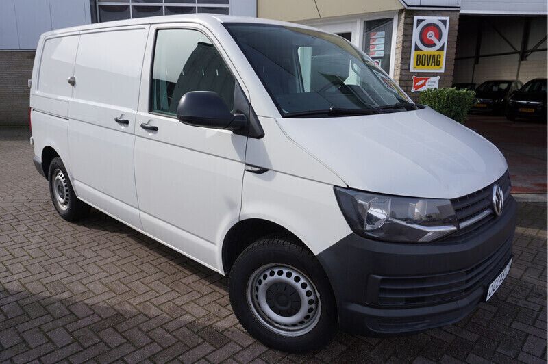 Wit Gebruikt 2016 VW T6 Van | € 16.945 (Eerlijke prijs) - Afbeelding 1/4