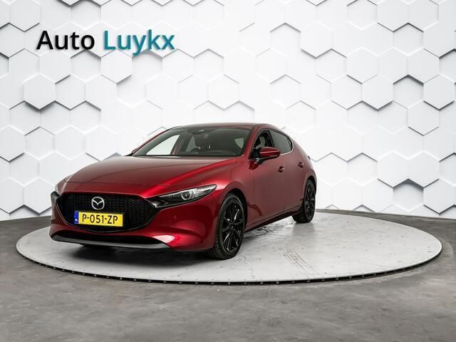 Rood Gebruikt 2021 Mazda 3 Sportive Hatchback | € 24.940 (Eerlijke prijs) - Afbeelding 1/4