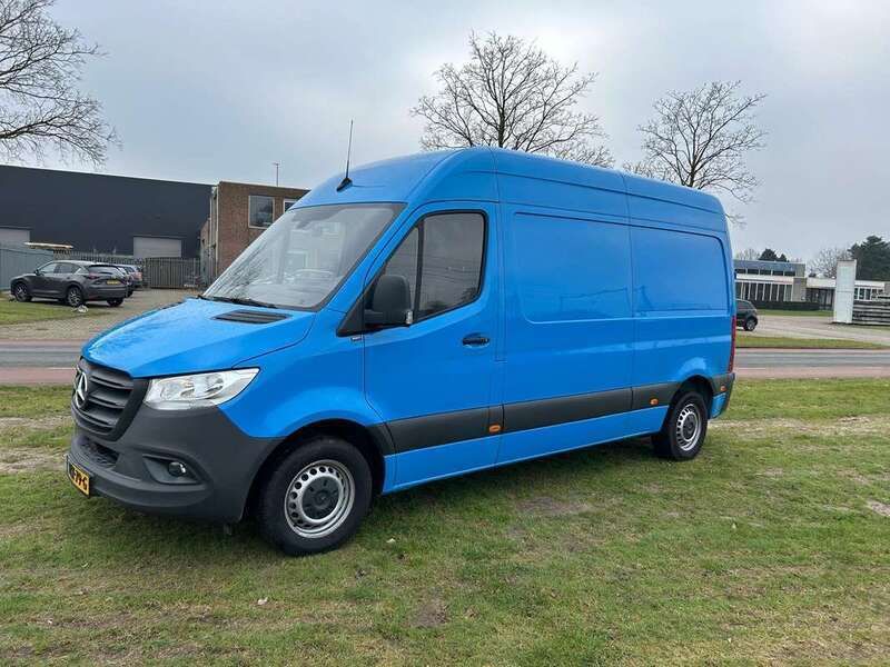 Blauw Gebruikt 2021 Mercedes Sprinter Van | € 25.950 (Super prijs) - Afbeelding 1/4