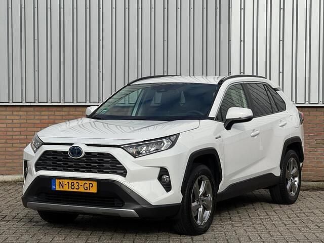 Wit Gebruikt 2021 Toyota RAV4 Business Edition SUV | € 24.950 - Afbeelding 1/4