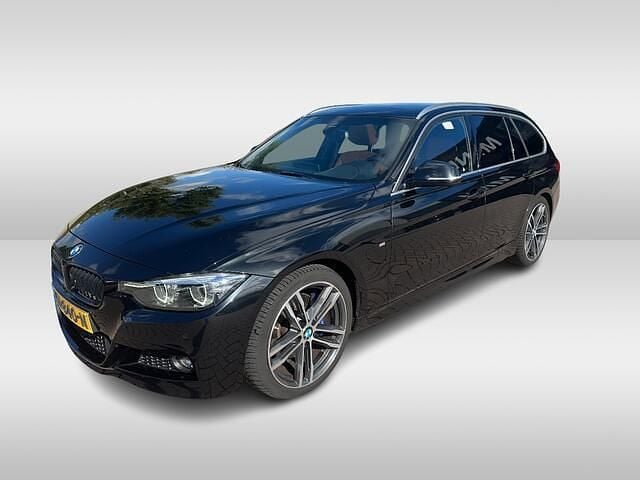 Zwart Gebruikt 2019 BMW 320 M Sport Stationwagen | € 18.999 (Super prijs) - Afbeelding 1/4