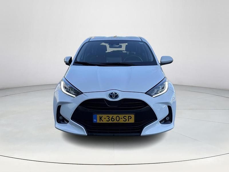 Occasion Toyota Yaris Hybrid 116 PK (85 kW) 2021 Wit Hatchback