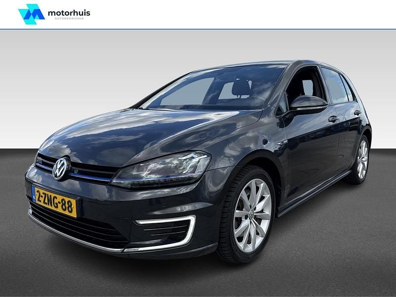 Grijs Gebruikt 2015 VW Golf VII GTE Hatchback | € 13.465 (Eerlijke prijs) - Afbeelding 1/4