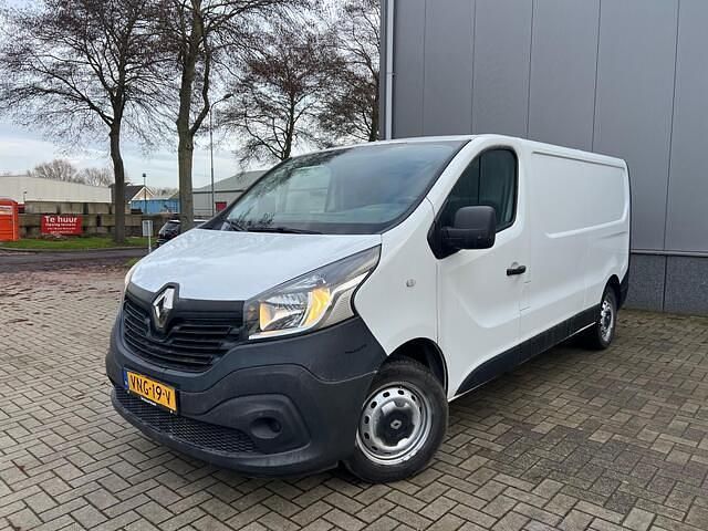 Wit Occasion 2015 Renault Trafic Komfort MPV | € 7.250 (Iets duurder) - Afbeelding 1/4
