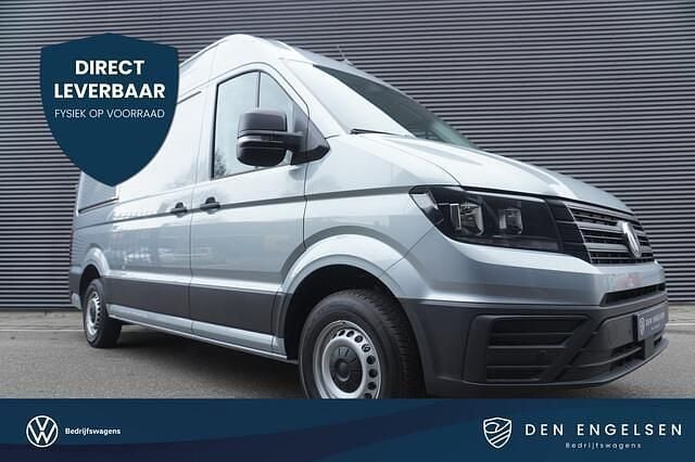 Grijs (metallic) Occasion 2024 VW Crafter Trendline Van | € 41.950 (Duur) - Afbeelding 1/4