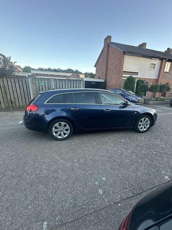 Occasion Opel Insignia Cosmo 140 PK (102 kW) 2012 Blauw MPV