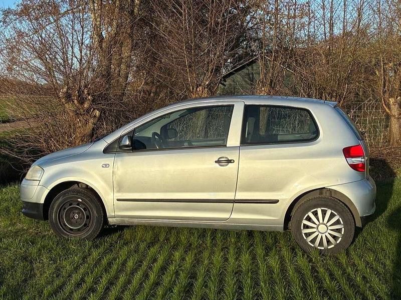 Occasion VW Fox 54 PK (39 kW) 2005 Zilver Hatchback