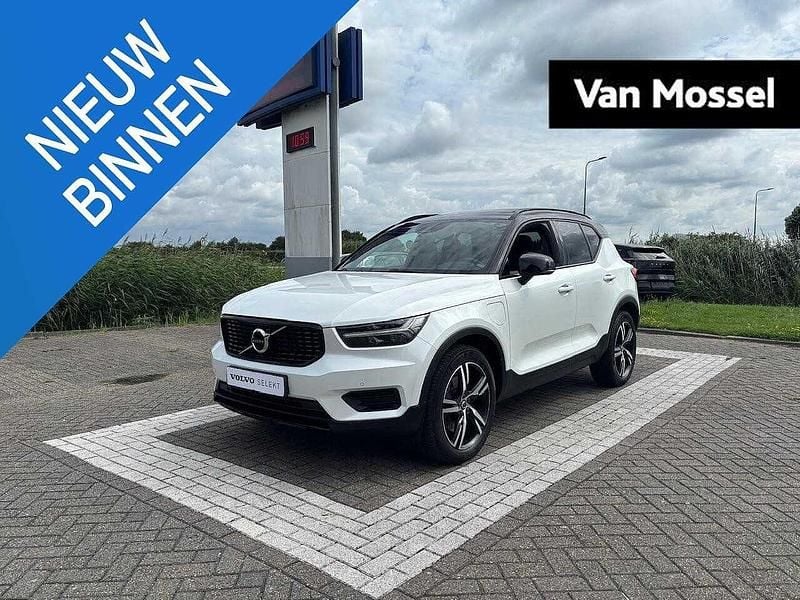 Gebruikt 2018 Volvo XC40 R-Design SUV | € 37.940 (Duur) - Afbeelding 1/4