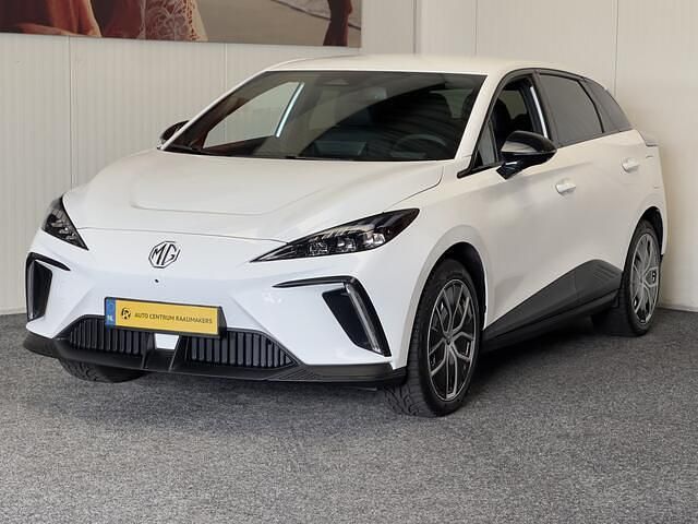 Occasion MG MG4 EV Luxury 150 kW (204 PK) 2023 Wit Hatchback
