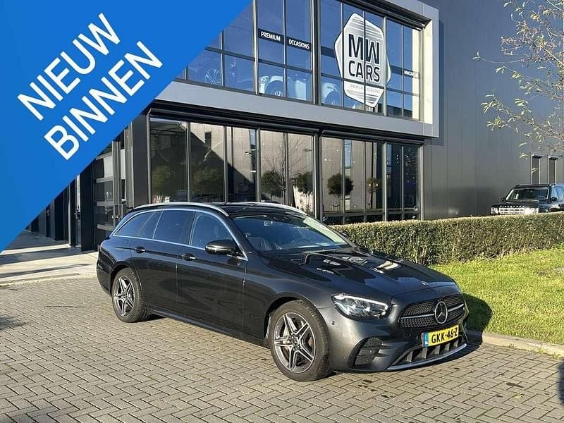 Occasion Mercedes E300 AMG line 320 PK (235 kW) 2022 Grijs Stationwagen