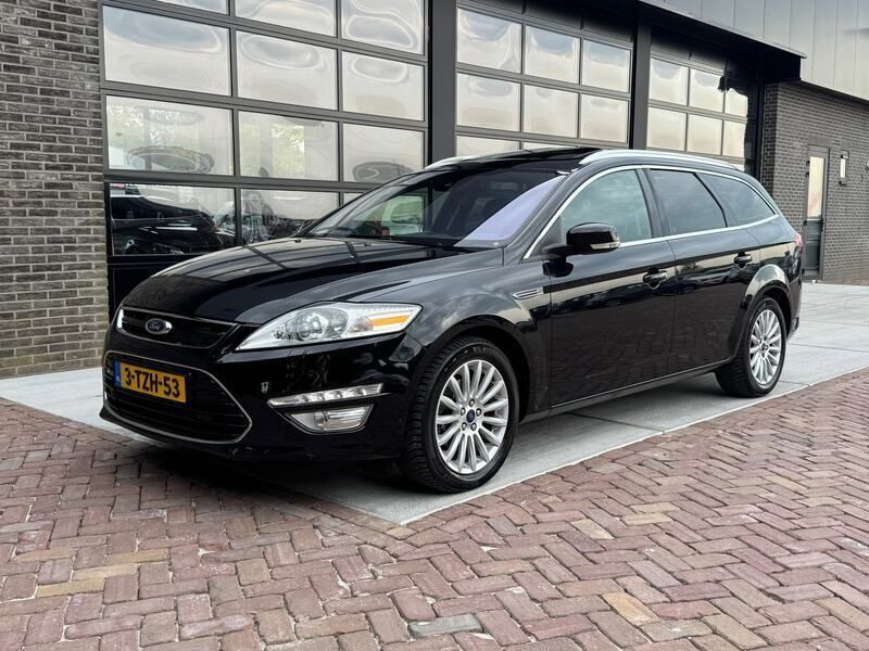 Zwart Gebruikt 2014 Ford Mondeo Platinum Sedan | € 8.975 (Eerlijke prijs) - Afbeelding 1/4