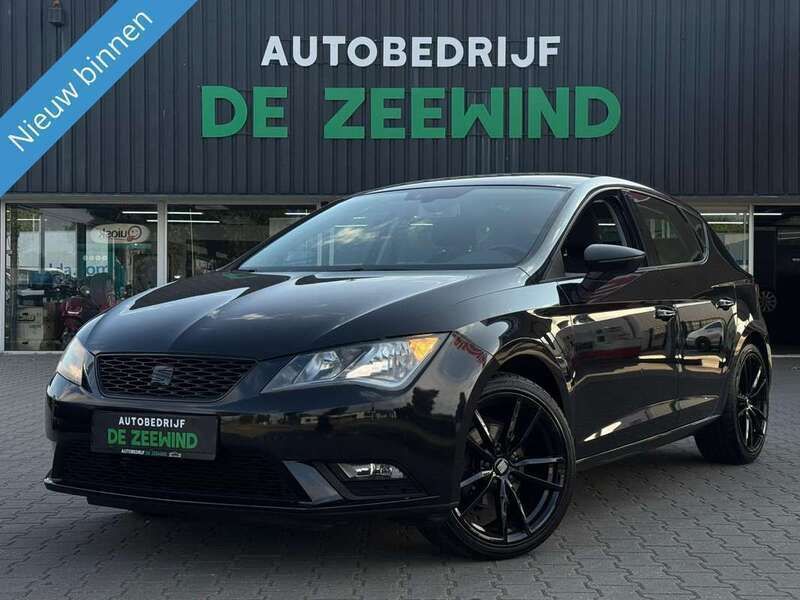 Zwart Gebruikt 2013 Seat Leon Style Hatchback | € 7.999 (Iets duurder) - Afbeelding 1/4