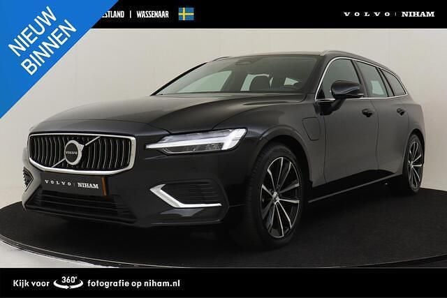 Zwart Gebruikt 2025 Volvo V60 Stationwagen | € 44.690 (Goede deal) - Afbeelding 1/4