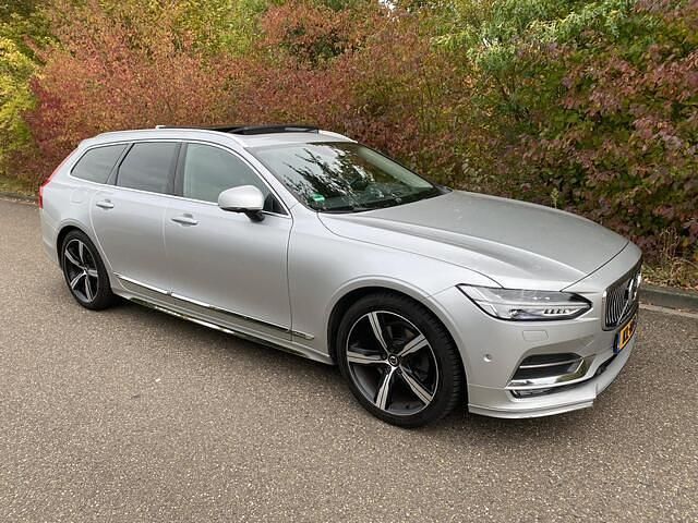 Grijs Gebruikt 2016 Volvo V90 Inscription Stationwagen | € 20.950 (Duur) - Afbeelding 1/4
